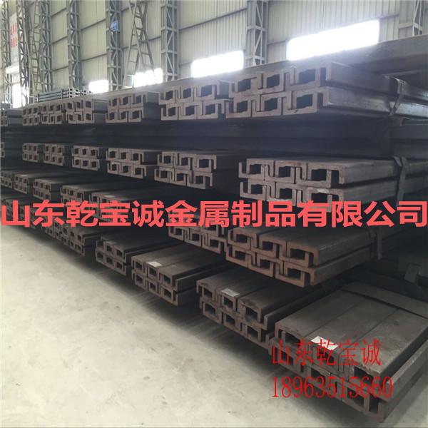 汽车使用了工艺先进的导轨，叉车门架等配件