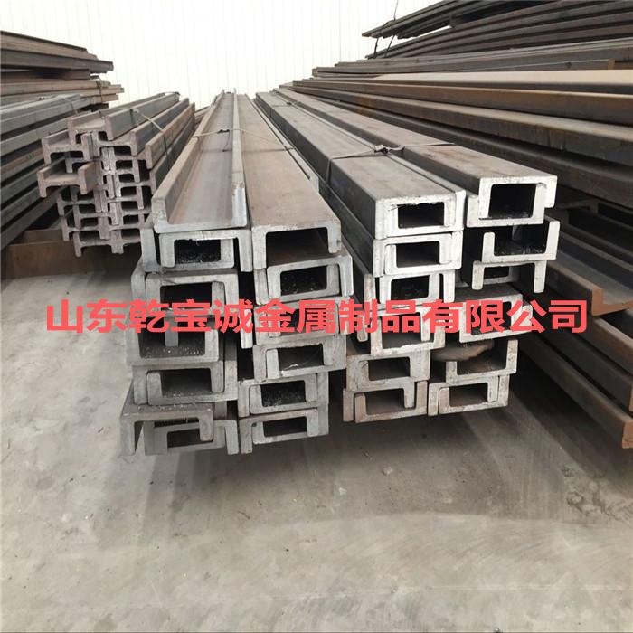 目前国内叉车门架用型钢主要有C型、H型和J型三种，根据尺寸变化又再做细分