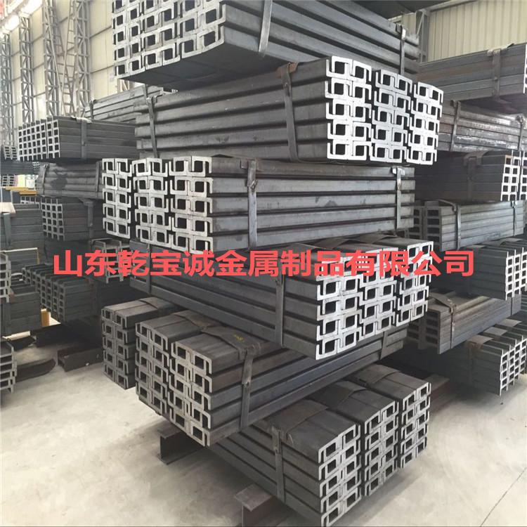 叉车门架型钢提高两角部的剪切重叠量