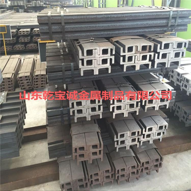 导轨稳定电动堆垛车的起升下降